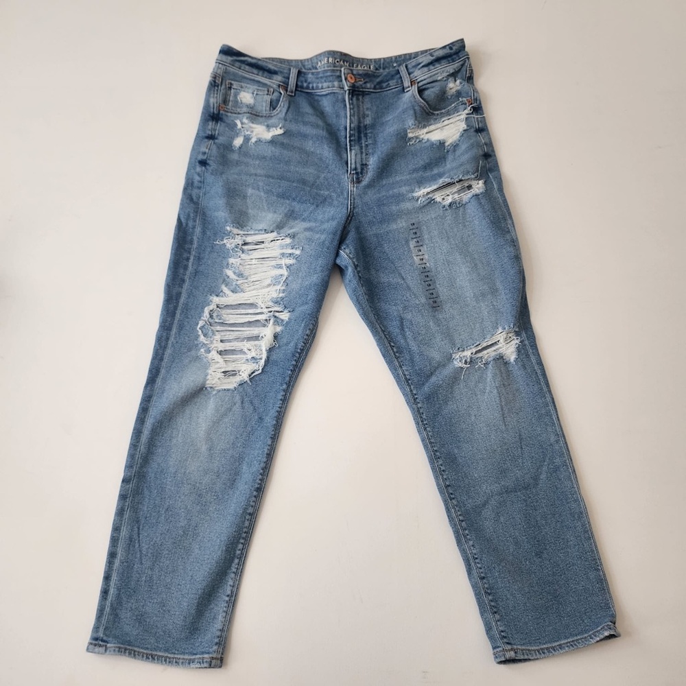 American Eagle Mom Jeans Ripped Distressed Stretch Denim Womens 18 Regular NEW